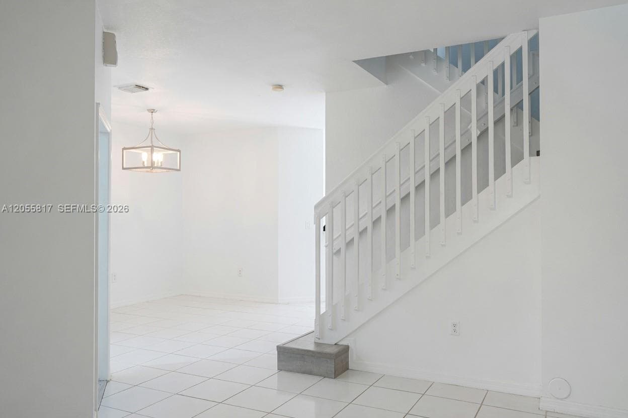 16654 SW 83rd Ln, Miami FL 33193 photo 3