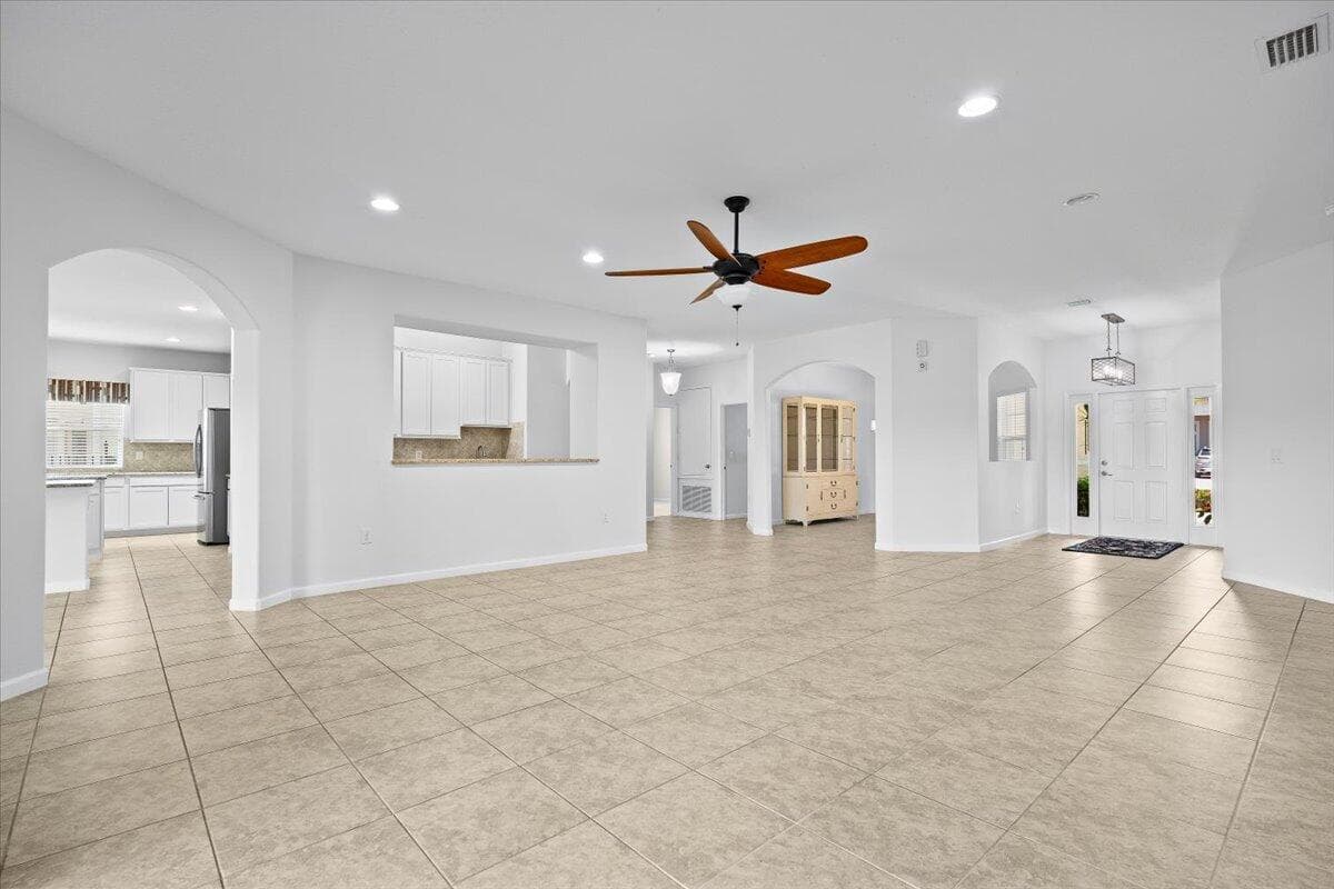 12158 SW AVENTINO Drive, Port St. Lucie FL 34987 photo 5