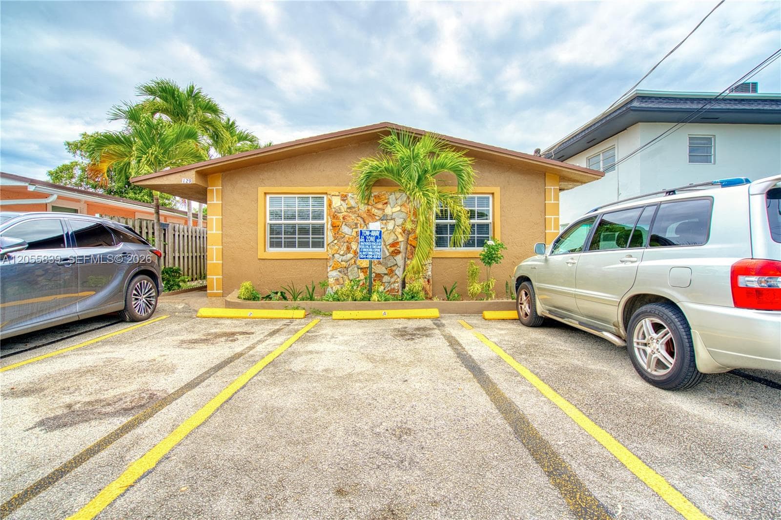 129 SE 4th Ave # 4, Hallandale Beach, FL 33009 photo 2