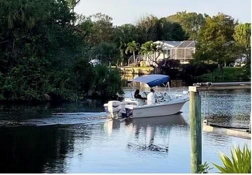 7882 SE PARADISE Drive, Stuart FL 34997