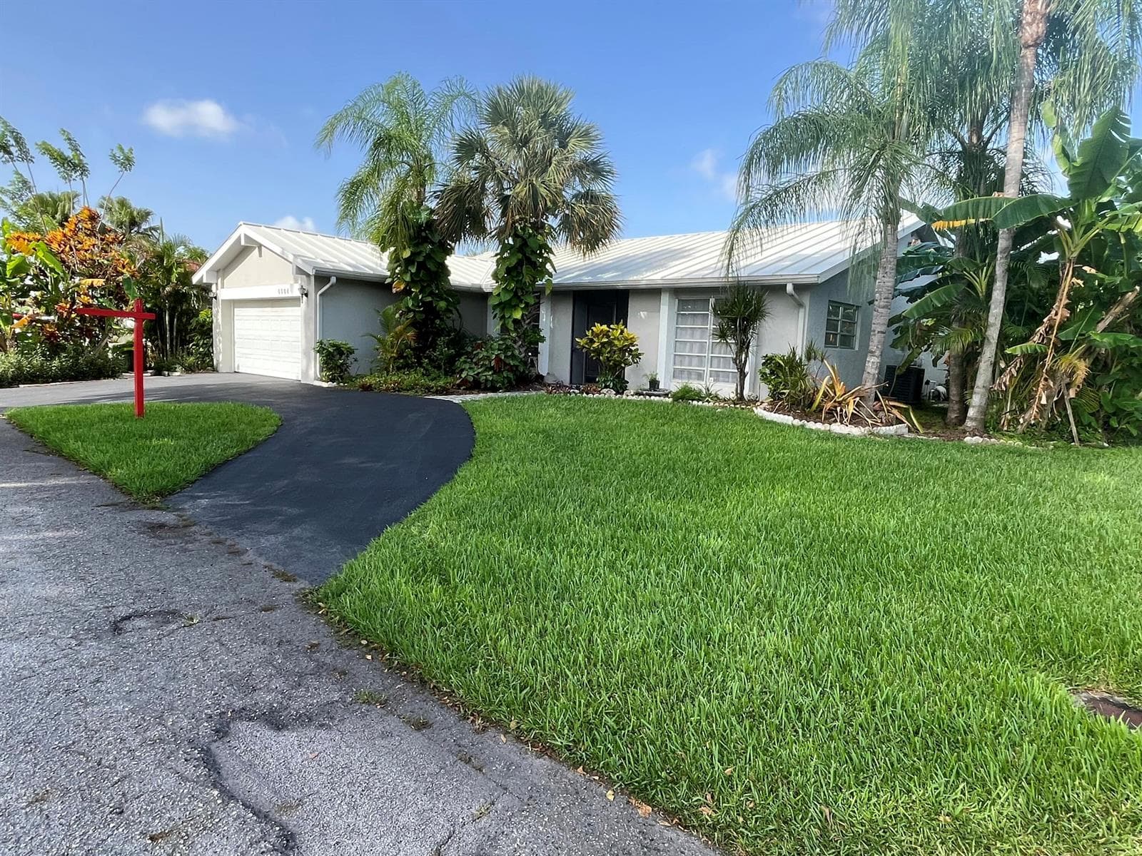 4804 MANGO Drive, Tamarac FL 33319