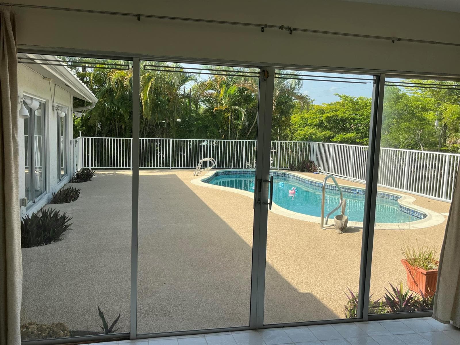 4804 MANGO Drive, Tamarac FL 33319 photo 5