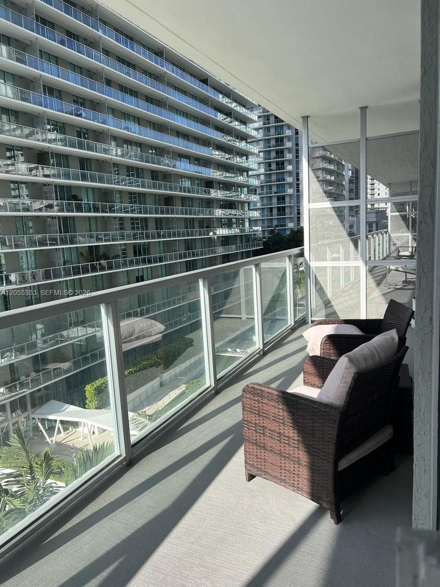 79 SW 12th St # 1511-S, Miami FL 33130 photo 2