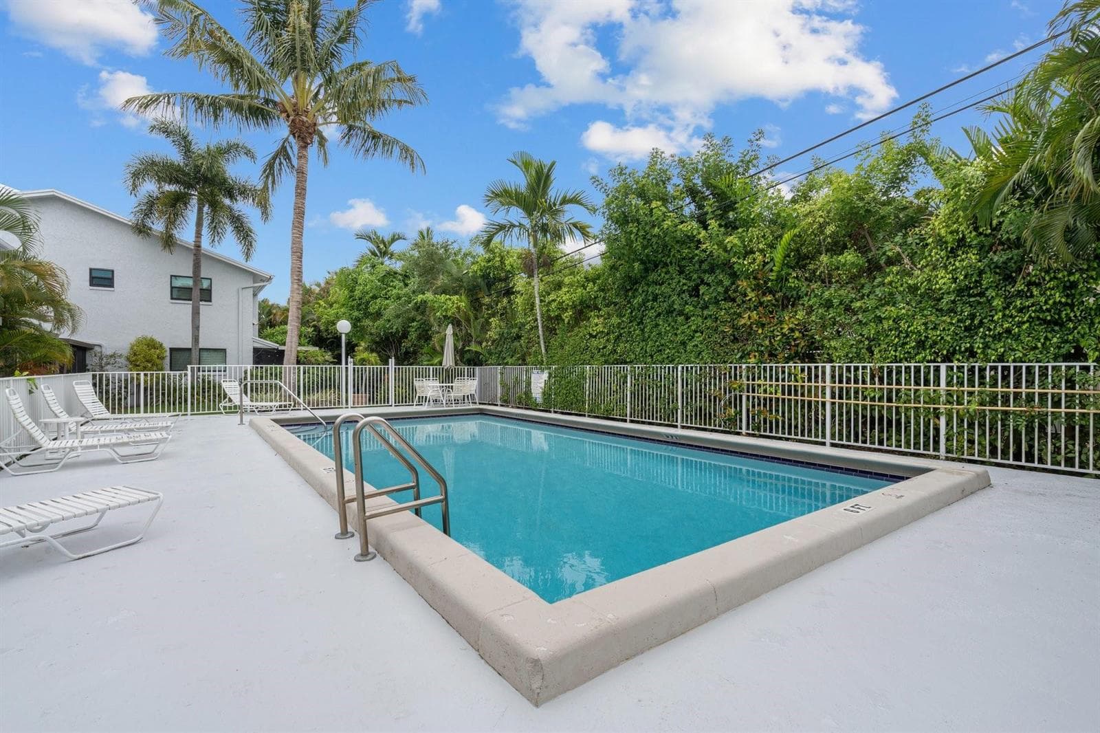 2116 NE 44TH Street, Lighthouse Point FL 33064 photo 2