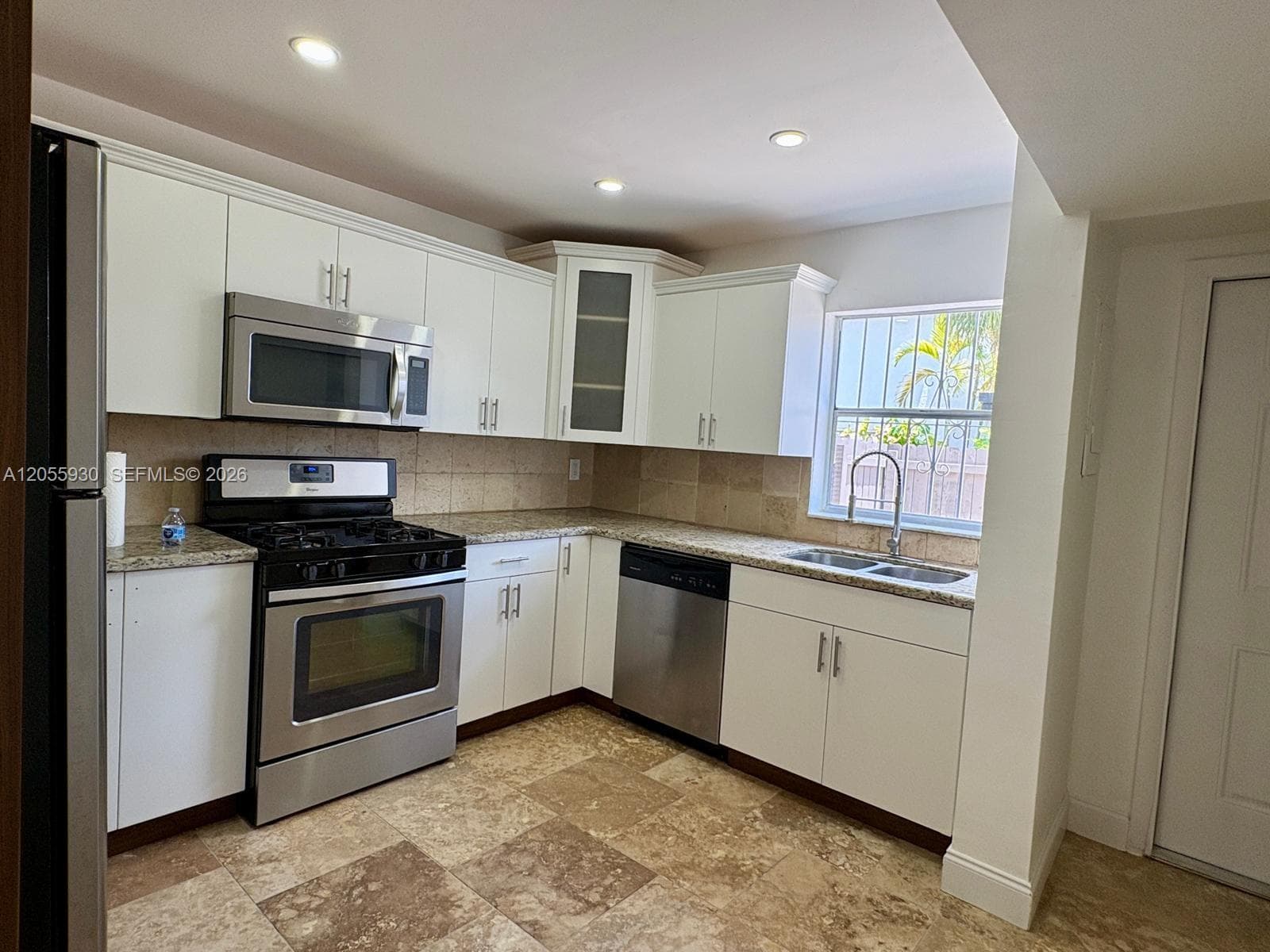 6979 SW 110th Ct, Miami FL 33173 photo 4