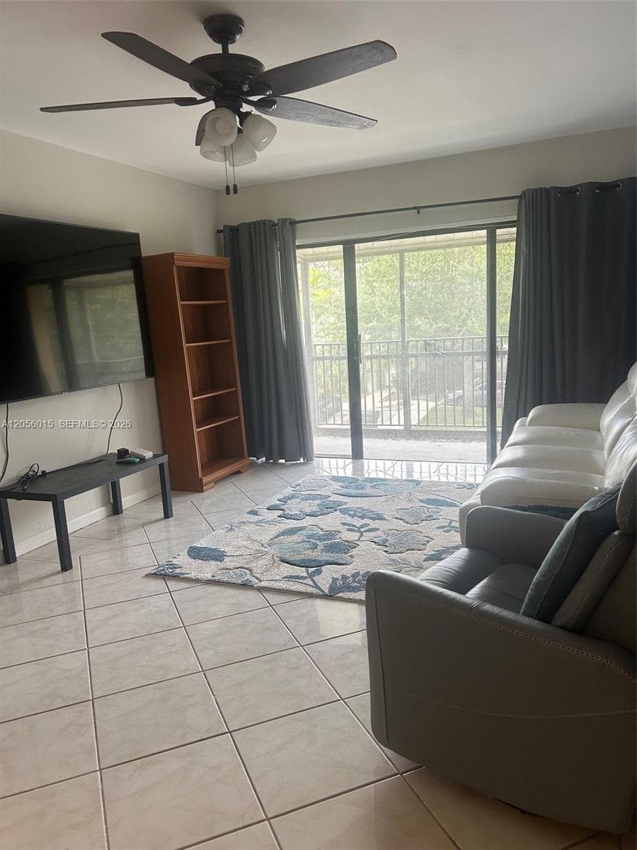5921 Washington St # 128, Hollywood FL 33023 photo 2