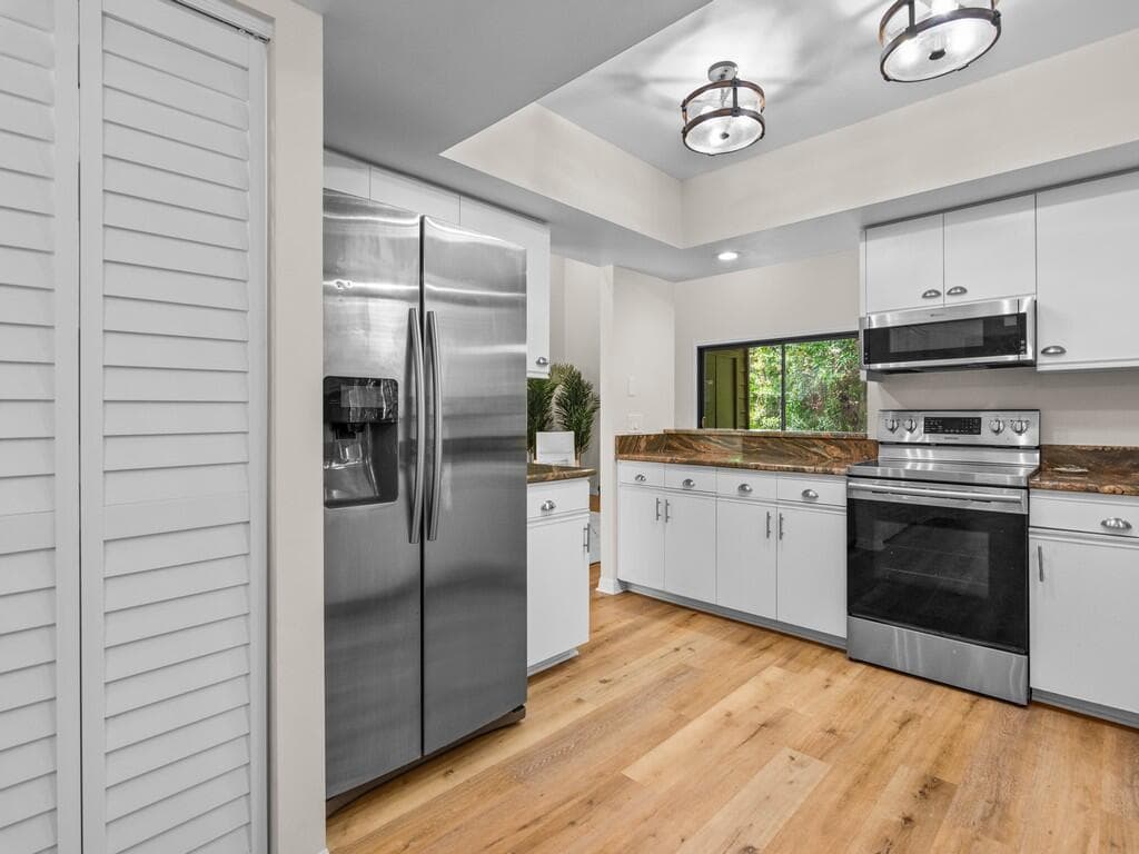 2125 PINE CREEK Boulevard # 205, Vero Beach FL 32966 photo 4