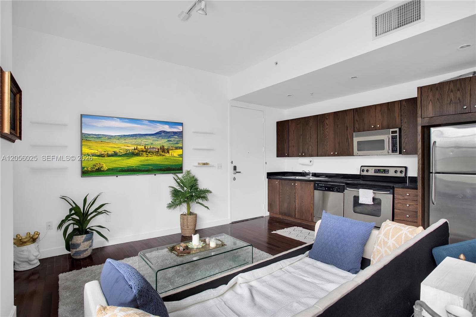 935 Euclid Ave # 8, Miami Beach FL 33139