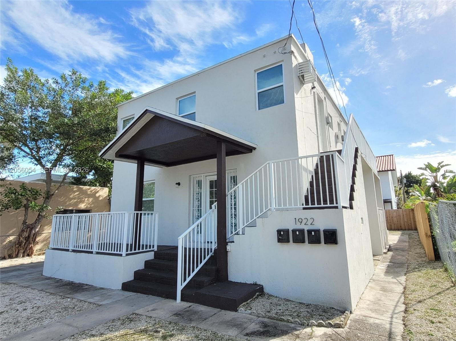 1922 NW 1st St # 1, Miami, FL 33125