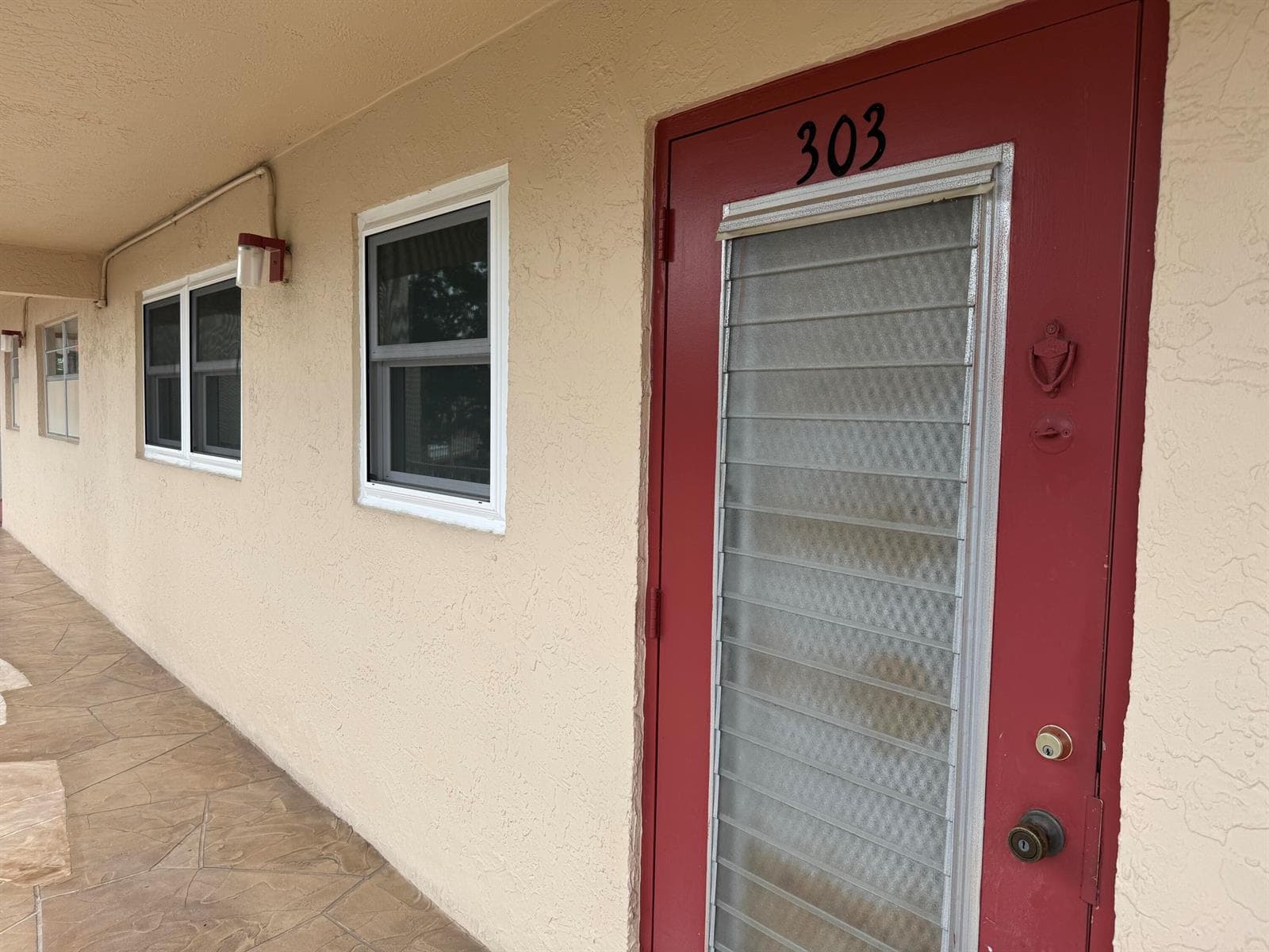 1035 COUNTRY CLUB Drive # 303, Margate FL 33063 photo 3