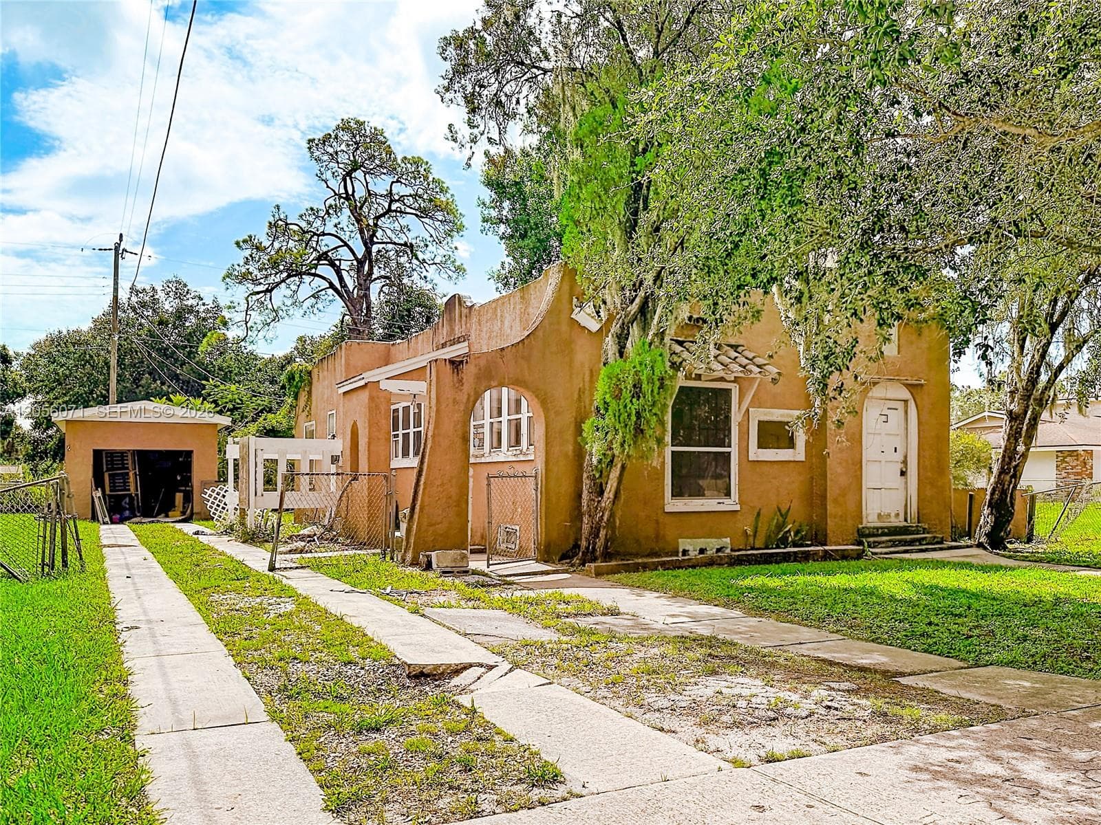 618 S Varr Avenue, Cocoa FL 32922 photo 2