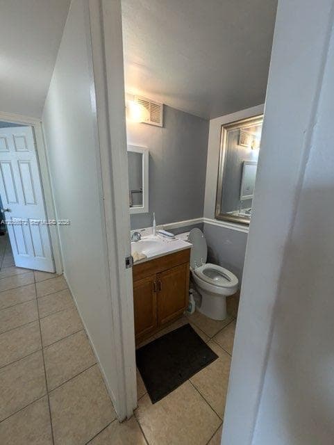 2000 Atlantic Shores Blvd # 404, Hallandale Beach FL 33009 photo 2