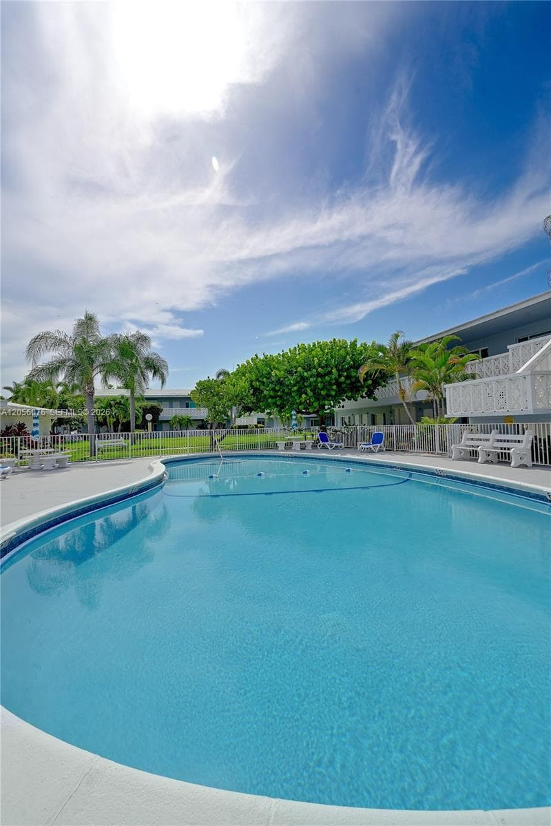 2170 NE 51 CT # B6, Fort Lauderdale FL 33308 photo 5