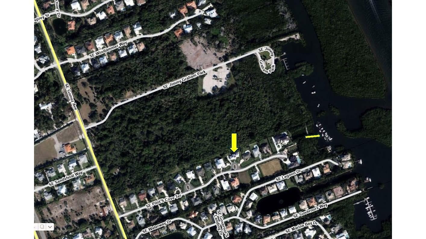 8289 SE PILOTS COVE Terrace, Hobe Sound FL 33455 photo 2