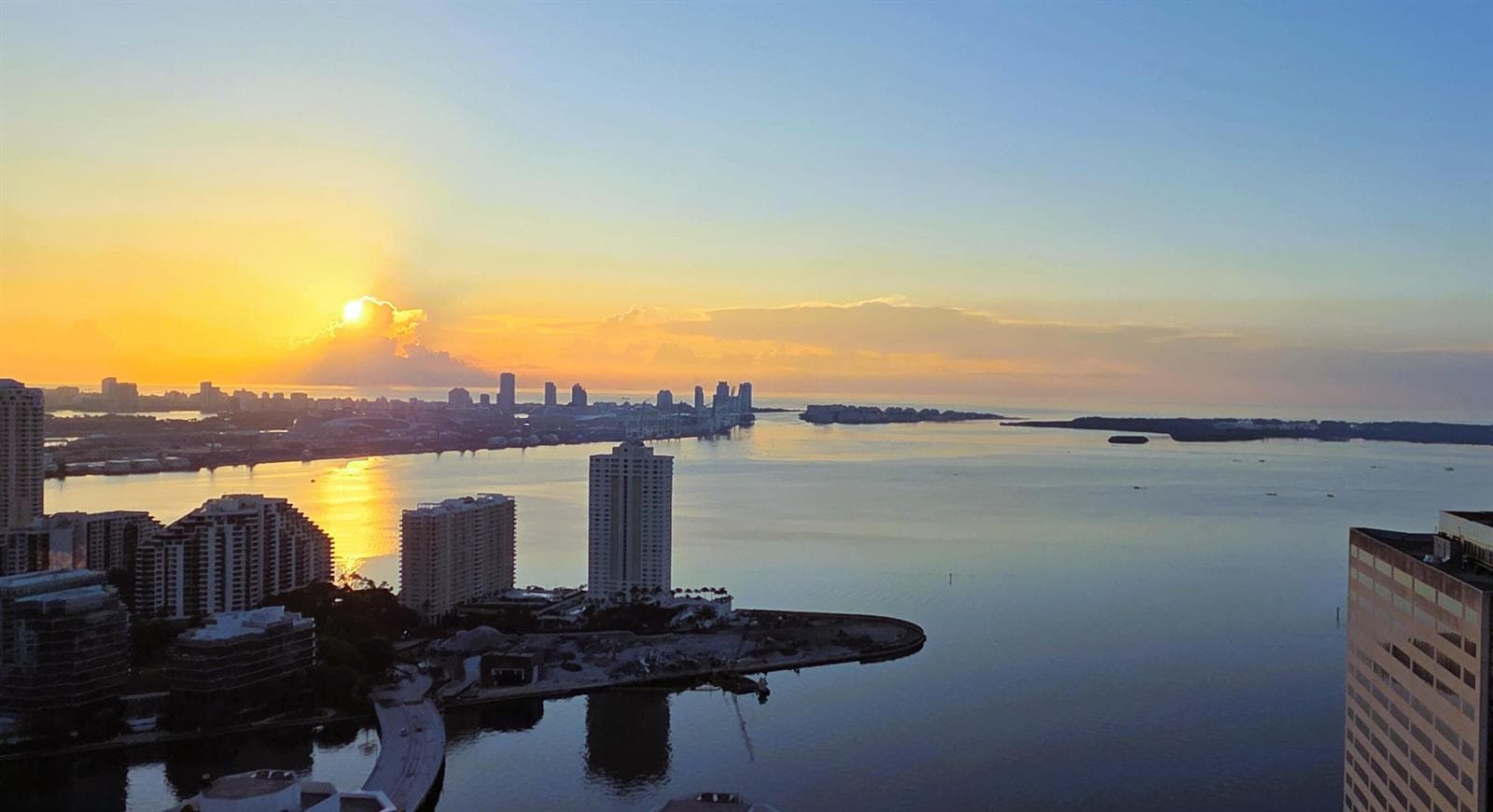 951 Brickell Avenue # 4308, Miami FL 33131 photo 2