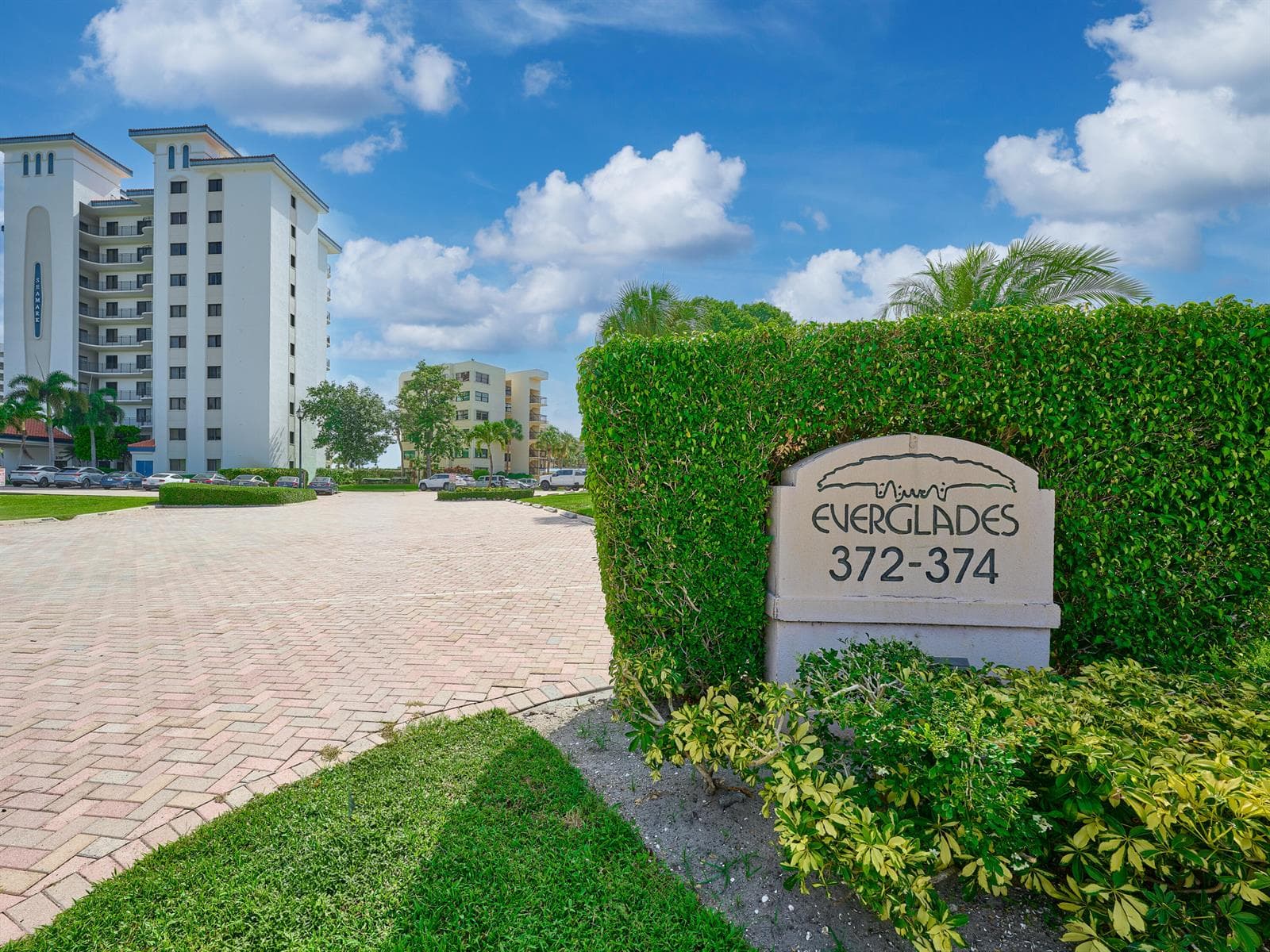 374 Golfview Road # 106, North Palm Beach FL 33408 photo 2