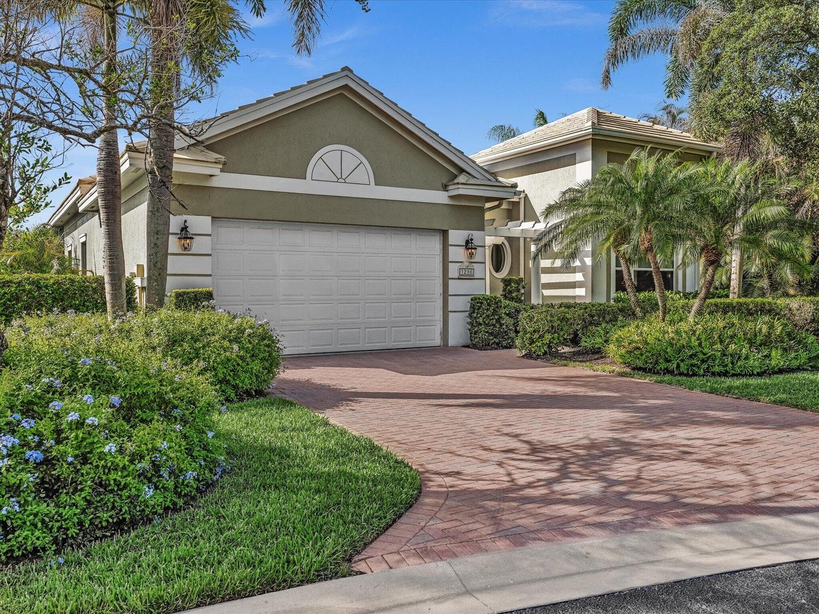 1286 RIVER REACH Drive, Vero Beach FL 32967 photo 4