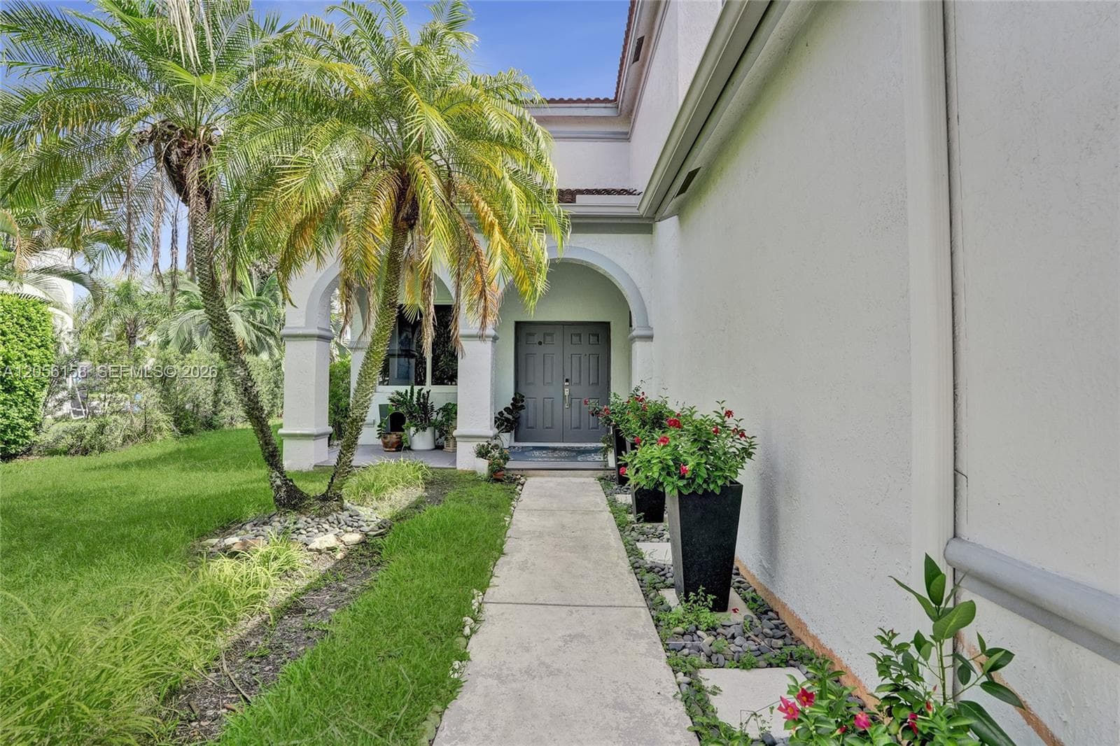 1216 Chinaberry Dr, Weston FL 33327 photo 2