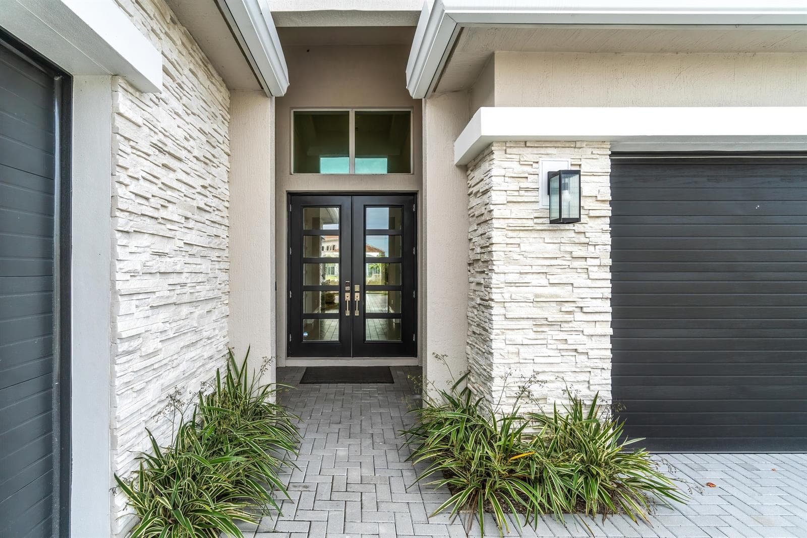 12272 Waterstone Circle, Palm Beach Gardens FL 33412 photo 4