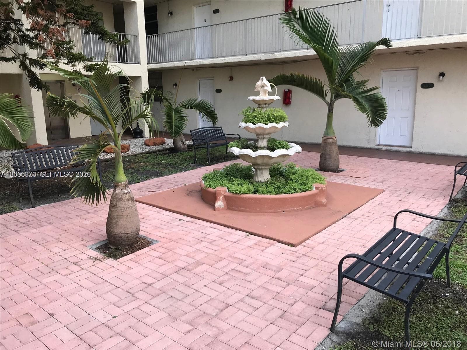 10000 NW 80th Ct # 2456, Hialeah Gardens FL 33016 photo 4