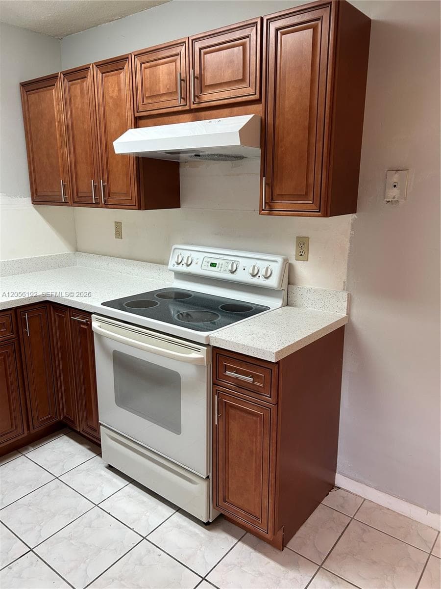 1925 Madison St # 14, Hollywood FL 33020 photo 4