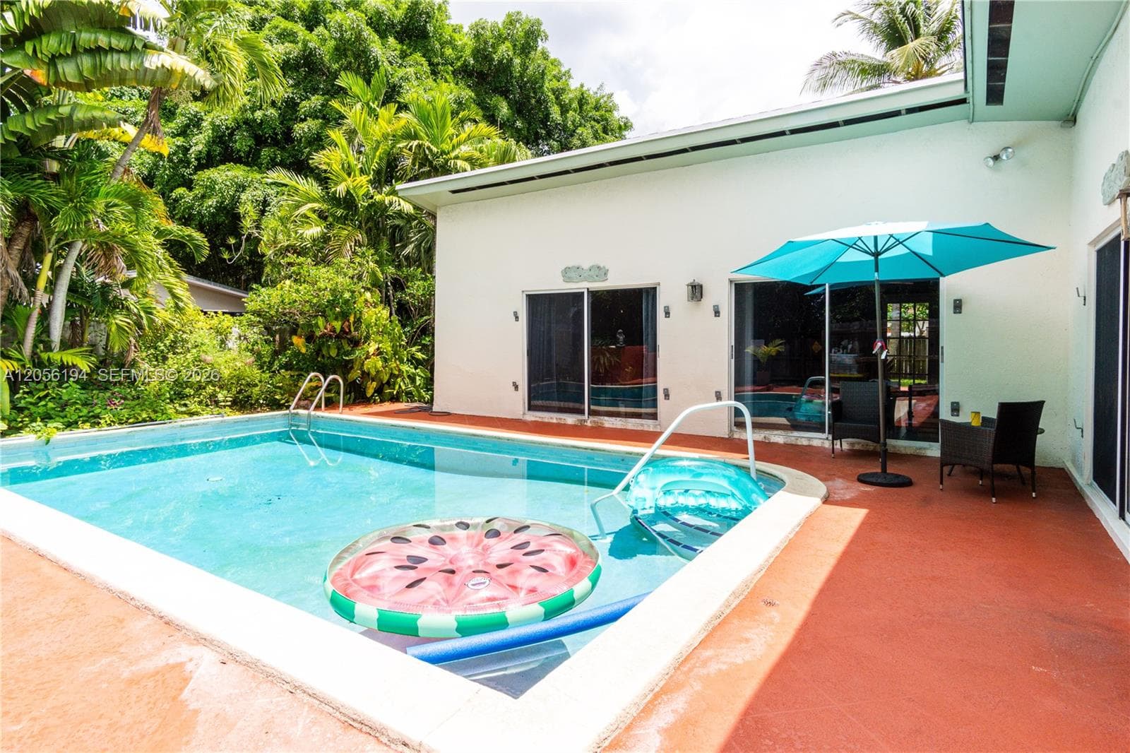 9920 Pan American Dr, Cutler Bay FL 33189 photo 2