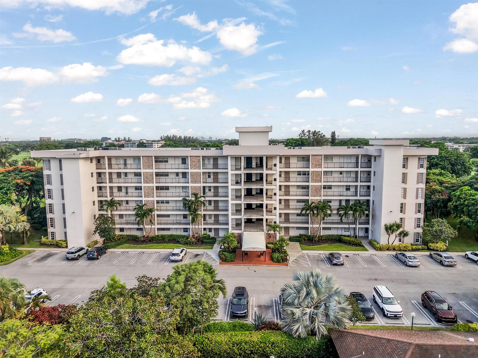 3000 N PALM AIRE Drive # 407, Pompano Beach, FL 33069 photo 2