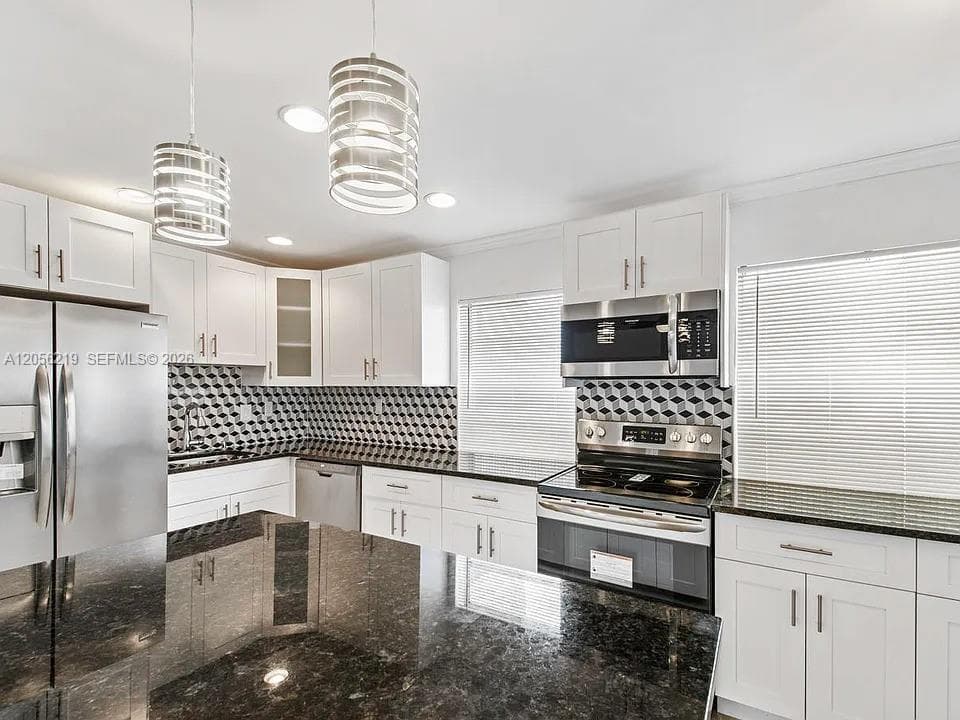 899 S Normandy # 899, Delray Beach FL 33484 photo 3