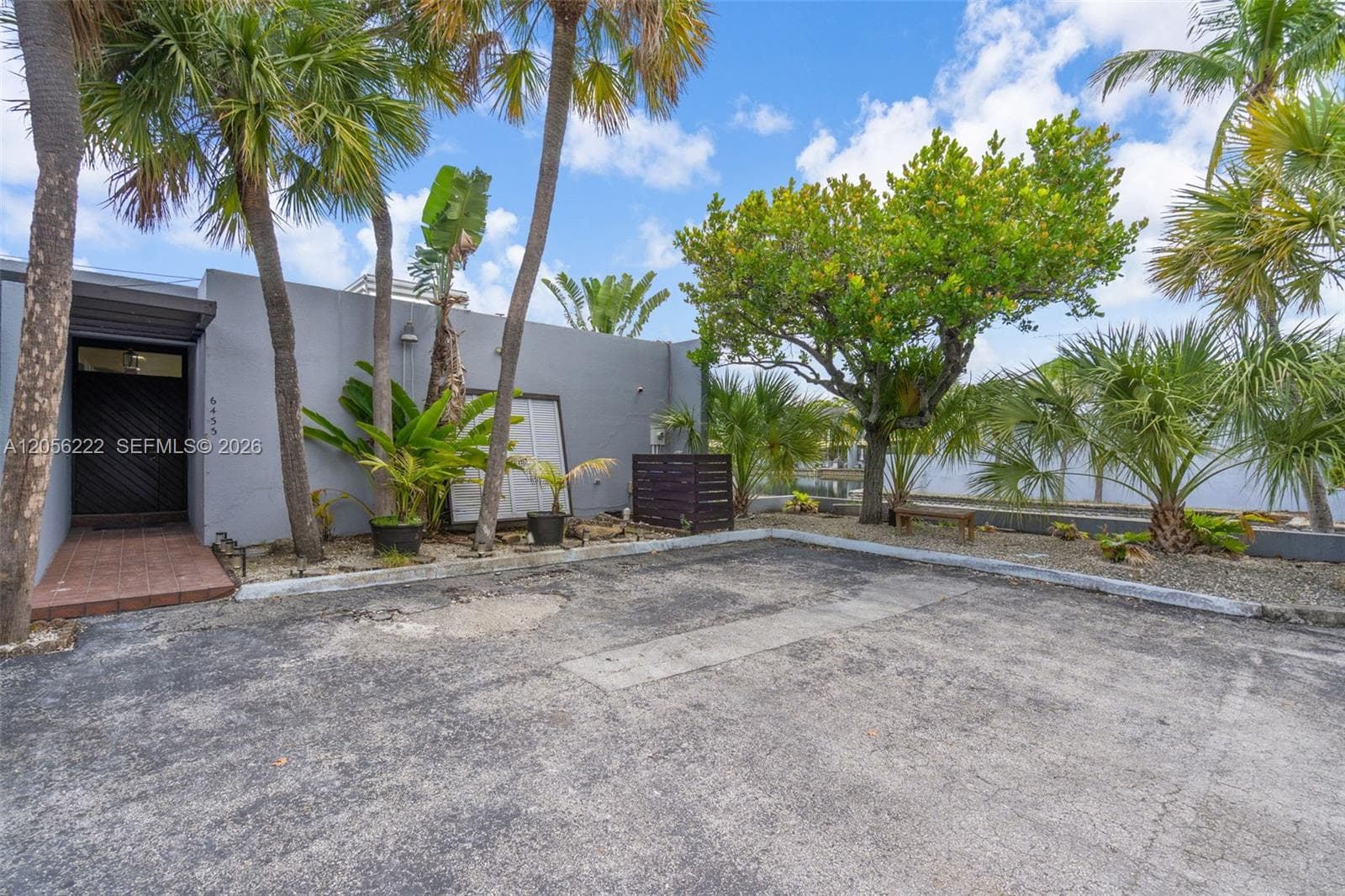 6433 Windmill Gate Rd # 6433, Miami Lakes FL 33014 photo 2