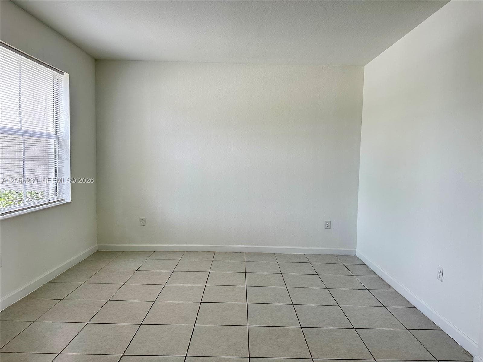 2737 SE 17th St, Homestead FL 33035 photo 2