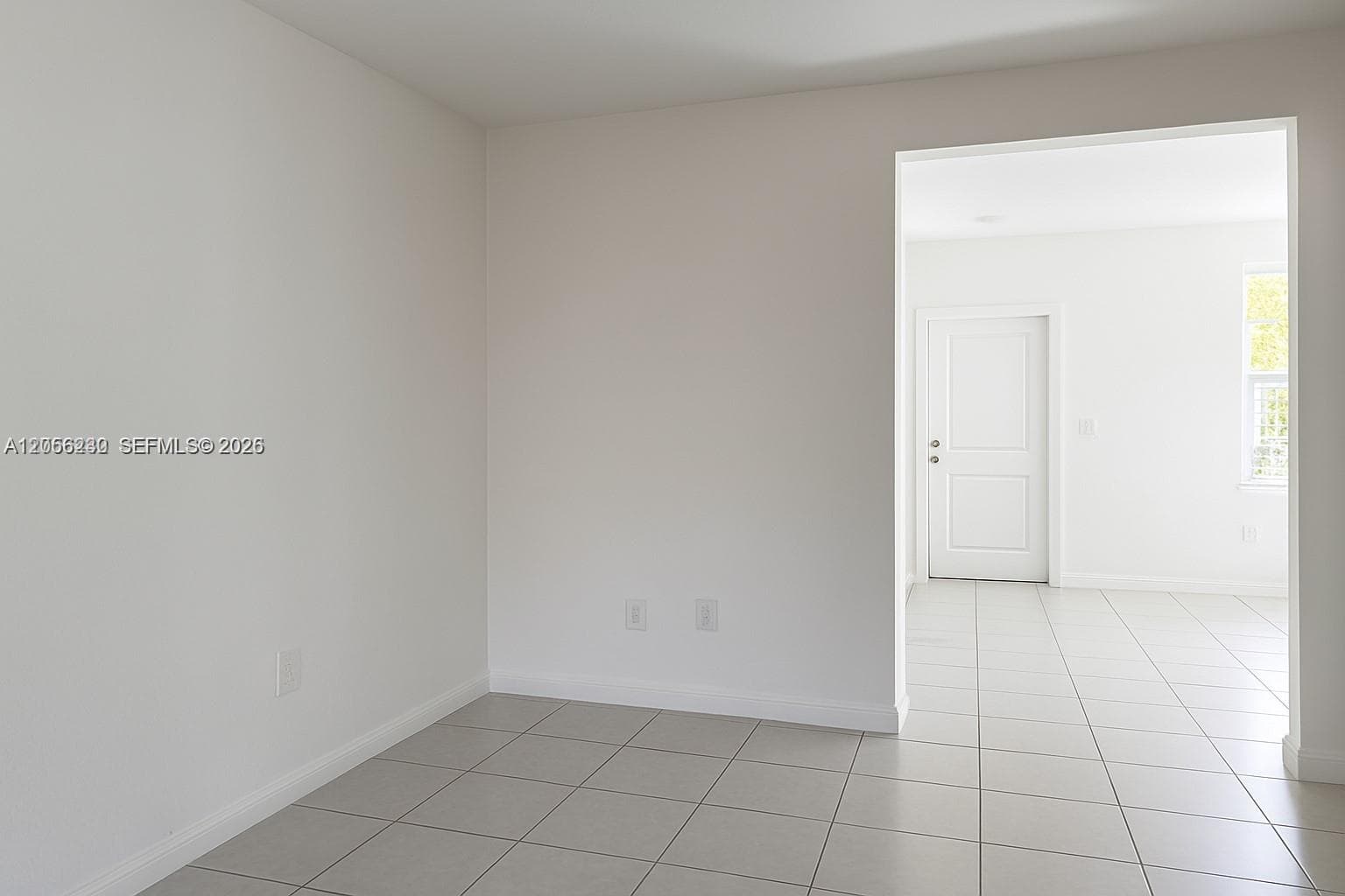 2737 SE 17th St, Homestead FL 33035 photo 3
