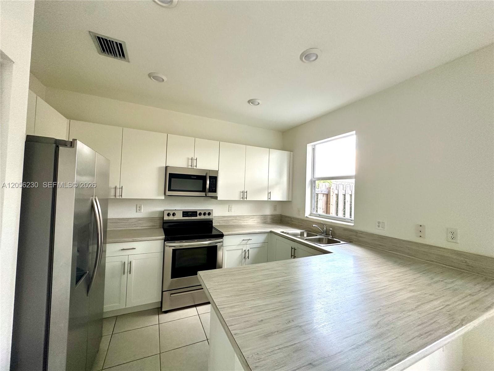 2737 SE 17th St, Homestead FL 33035 photo 5