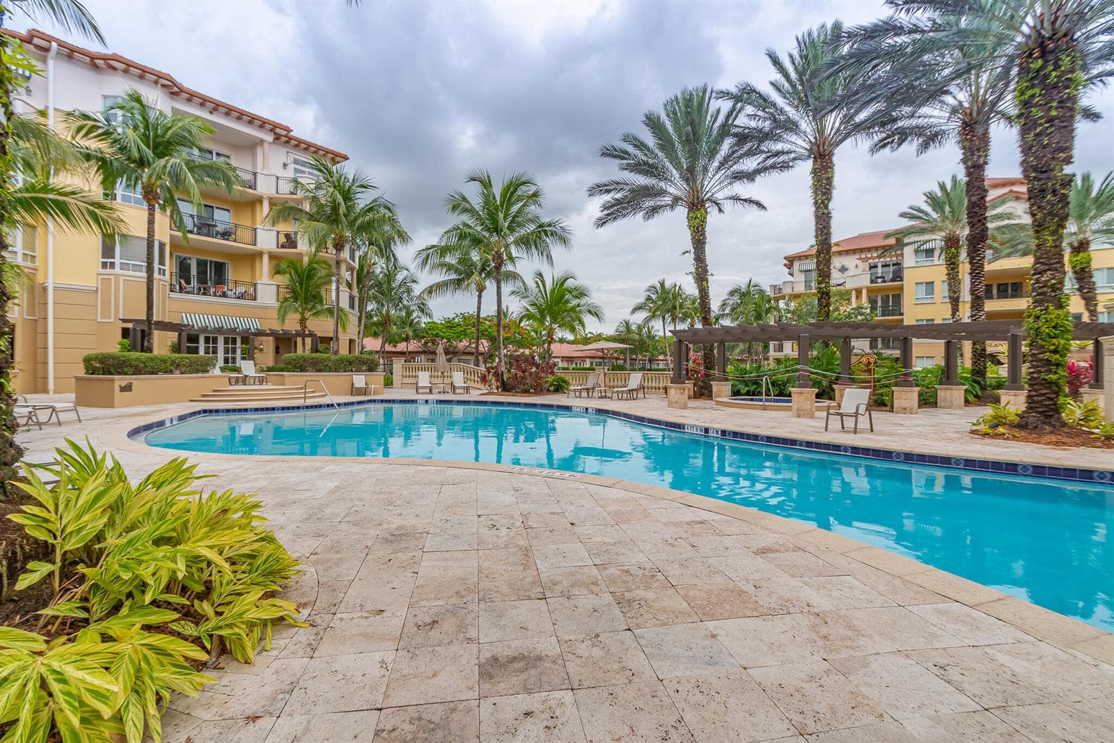 16101 EMERALD ESTATES Drive # 146, Weston FL 33331 photo 5