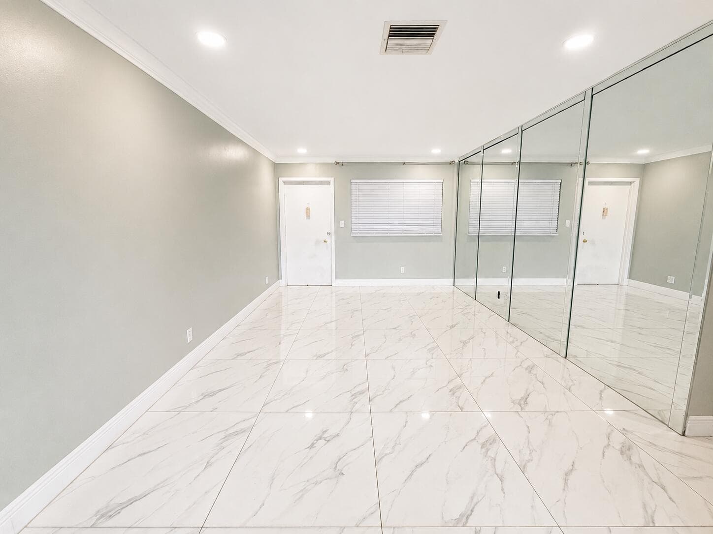 941 CRYSTAL LAKE Drive # 309, Deerfield Beach FL 33064 photo 3