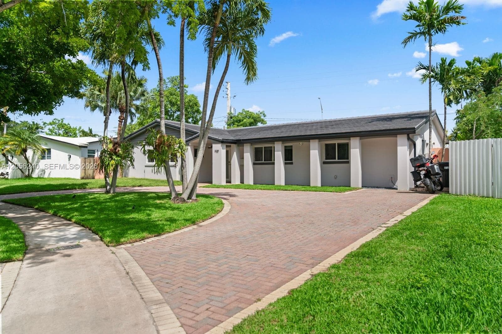 930 NE 182nd Ter, North Miami Beach FL 33162 photo 3