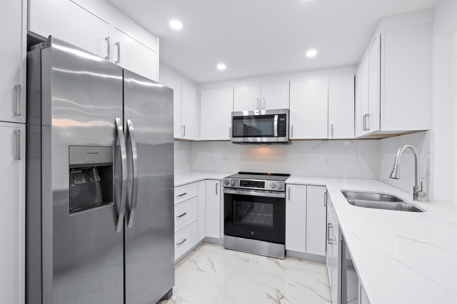 501 E DANIA BEACH Boulevard # 5-3F, Dania Beach FL 33004 photo 2