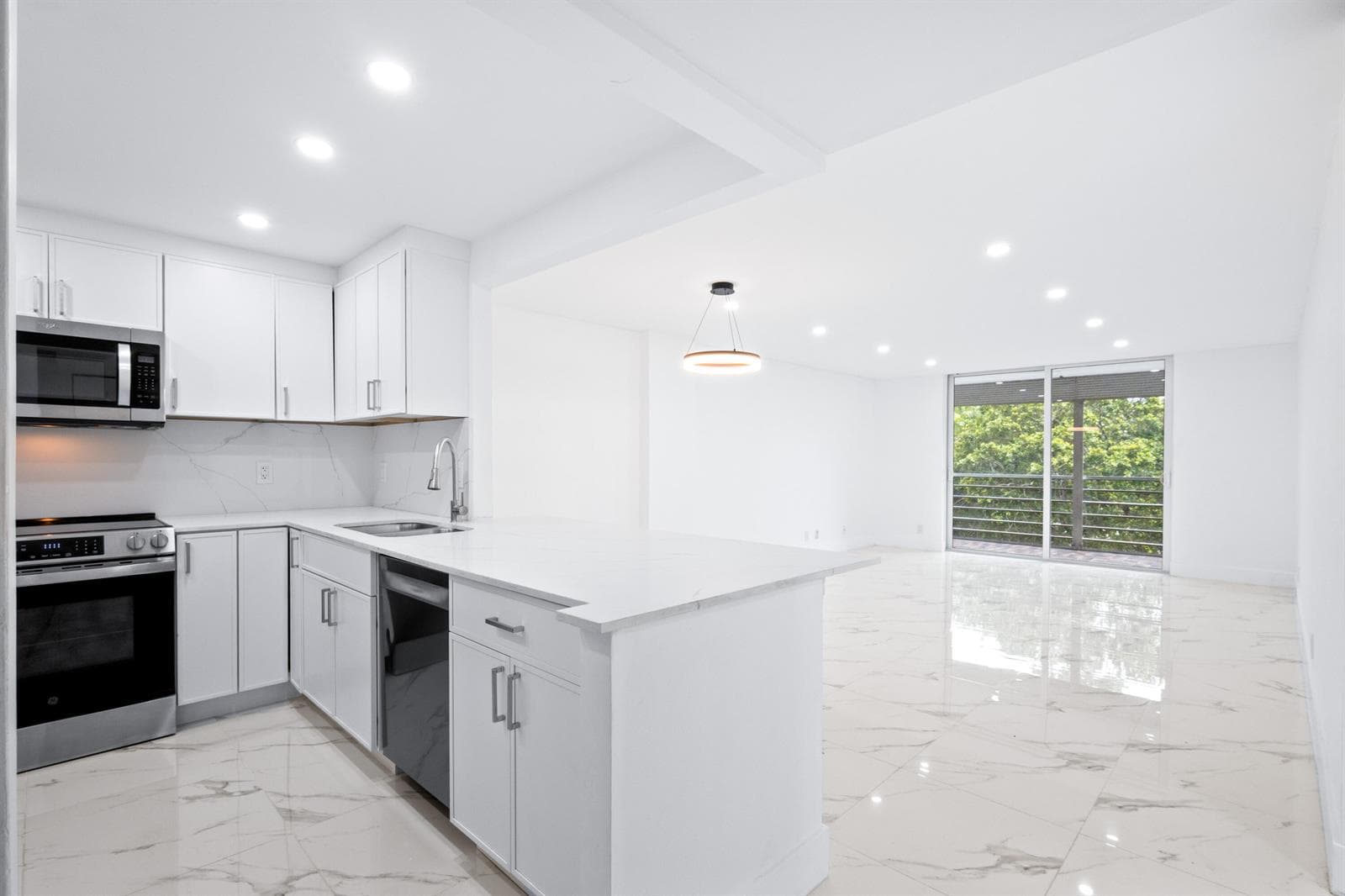501 E DANIA BEACH Boulevard # 5-3F, Dania Beach FL 33004 photo 5
