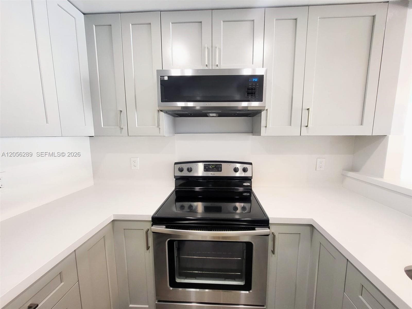 601 Three Islands Blvd # 411, Hallandale Beach FL 33009 photo 2