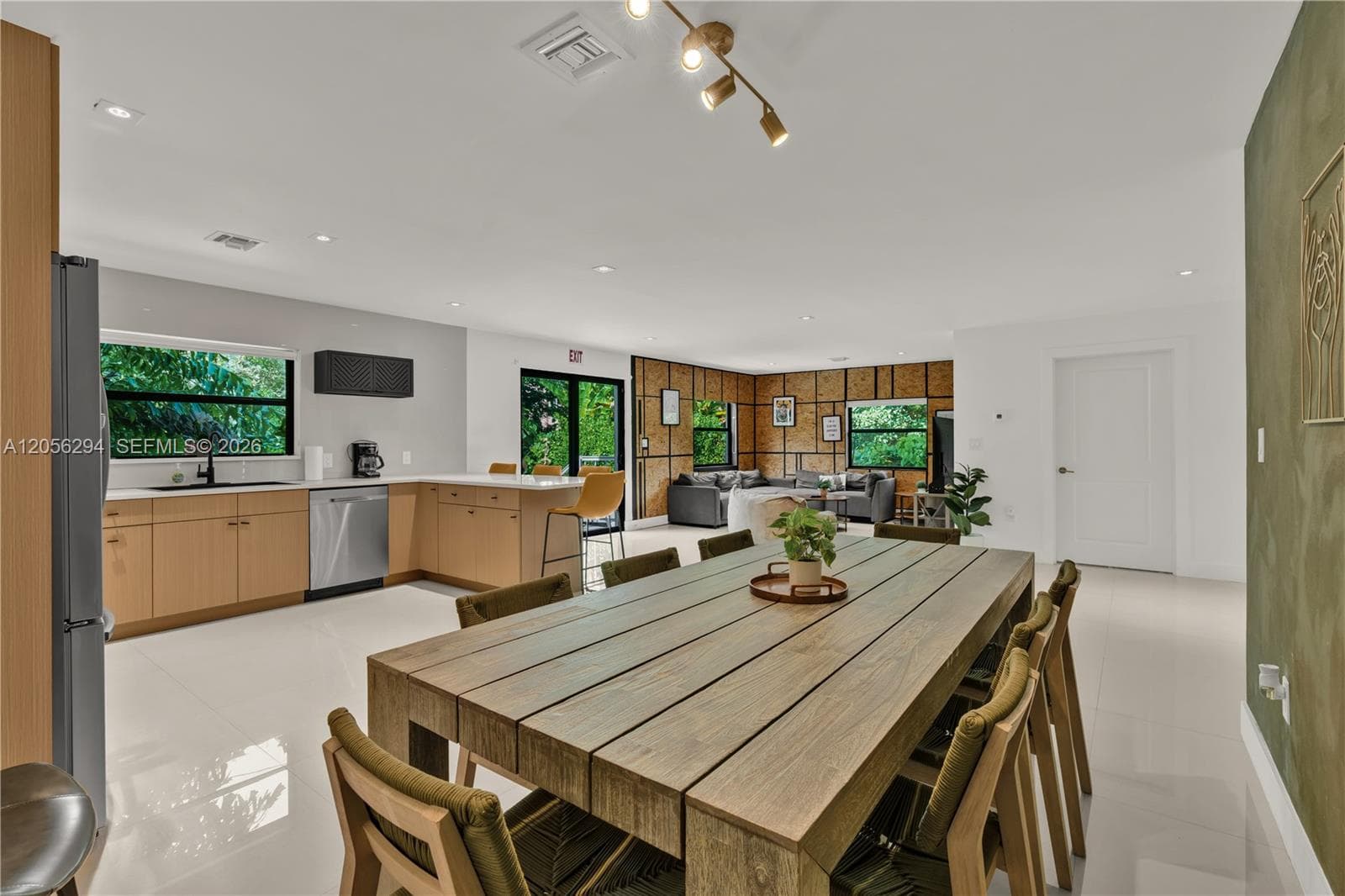 808 SW 29th St, Fort Lauderdale FL 33315 photo 2