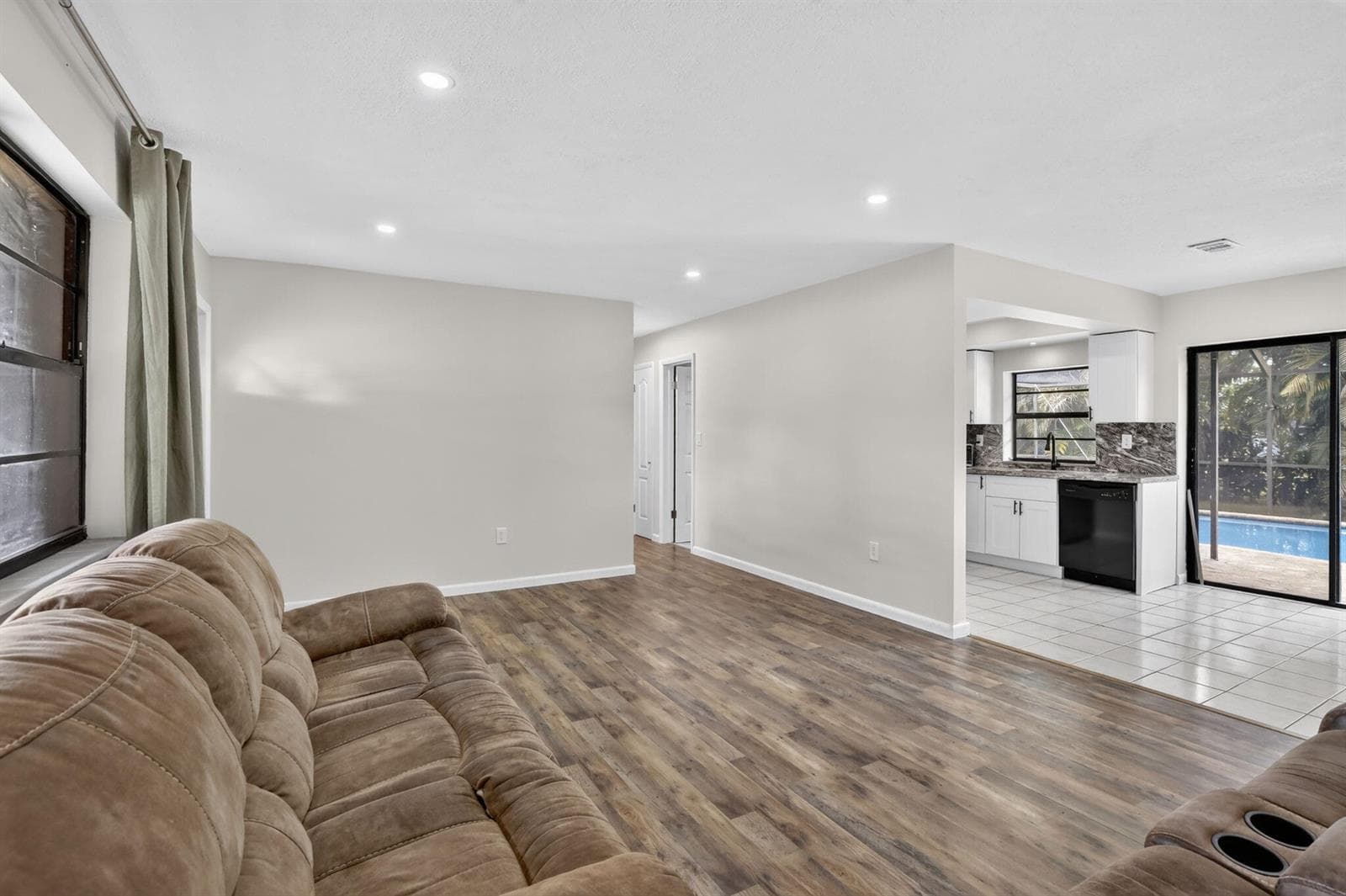 8968 SW 52nd Place, Cooper City FL 33328 photo 5