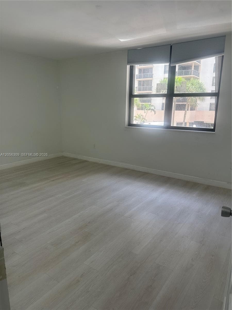 10185 Collins Ave # 309, Bal Harbour FL 33154 photo 2