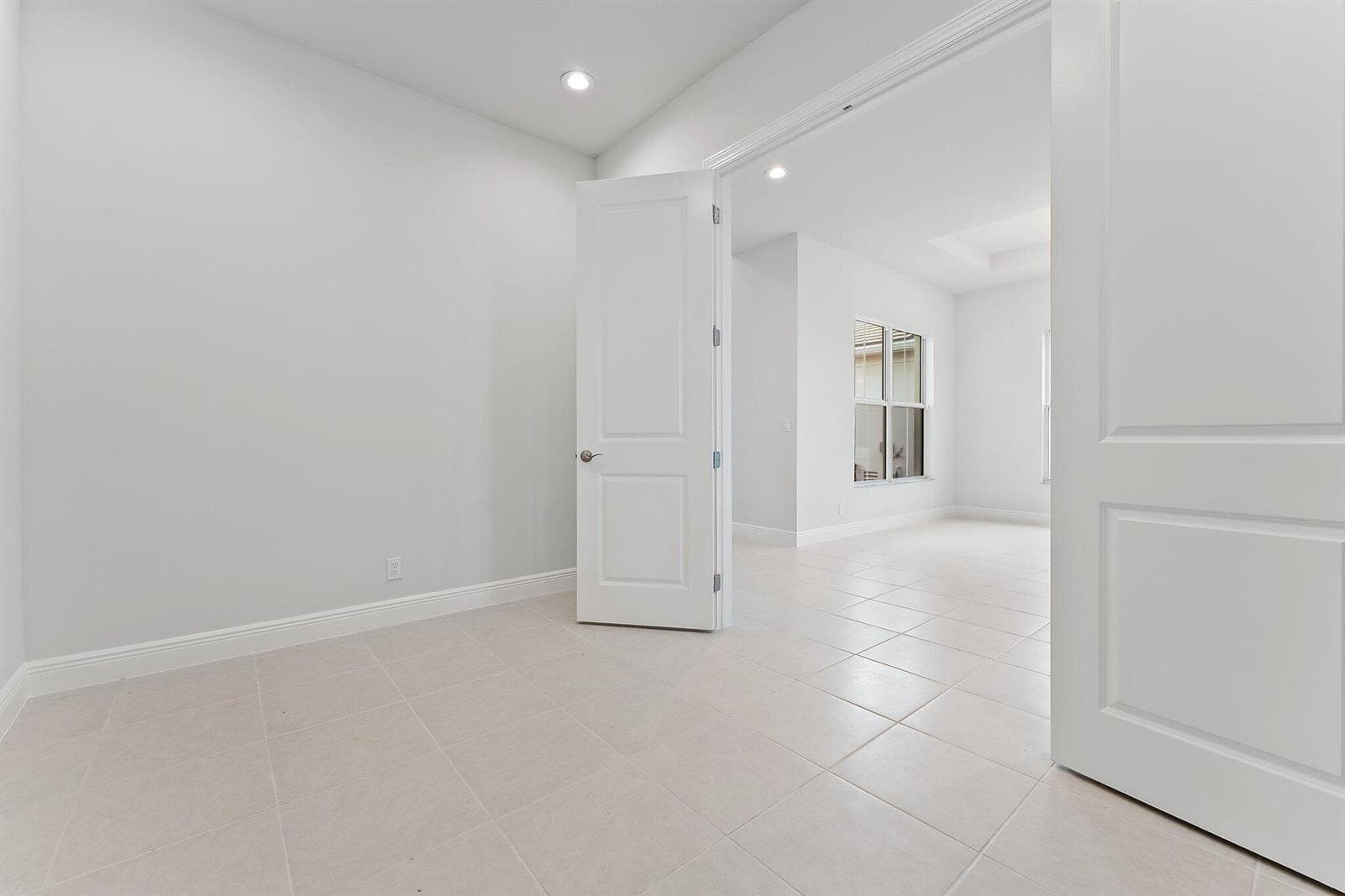 12550 NAUTILUS Circle, Palm Beach Gardens FL 33412 photo 5