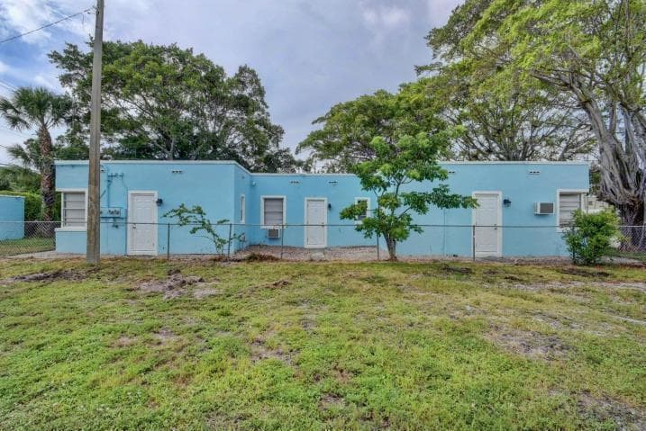 3000 Broadway # B, West Palm Beach FL 33407 photo 4