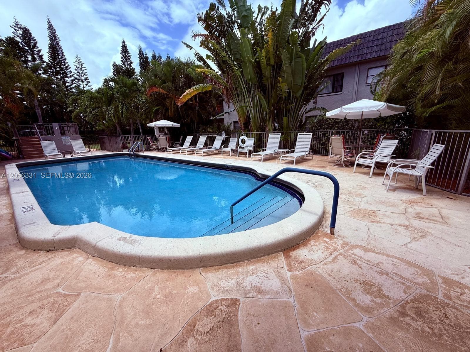 665 Enfield St # B9, Boca Raton FL 33487 photo 3