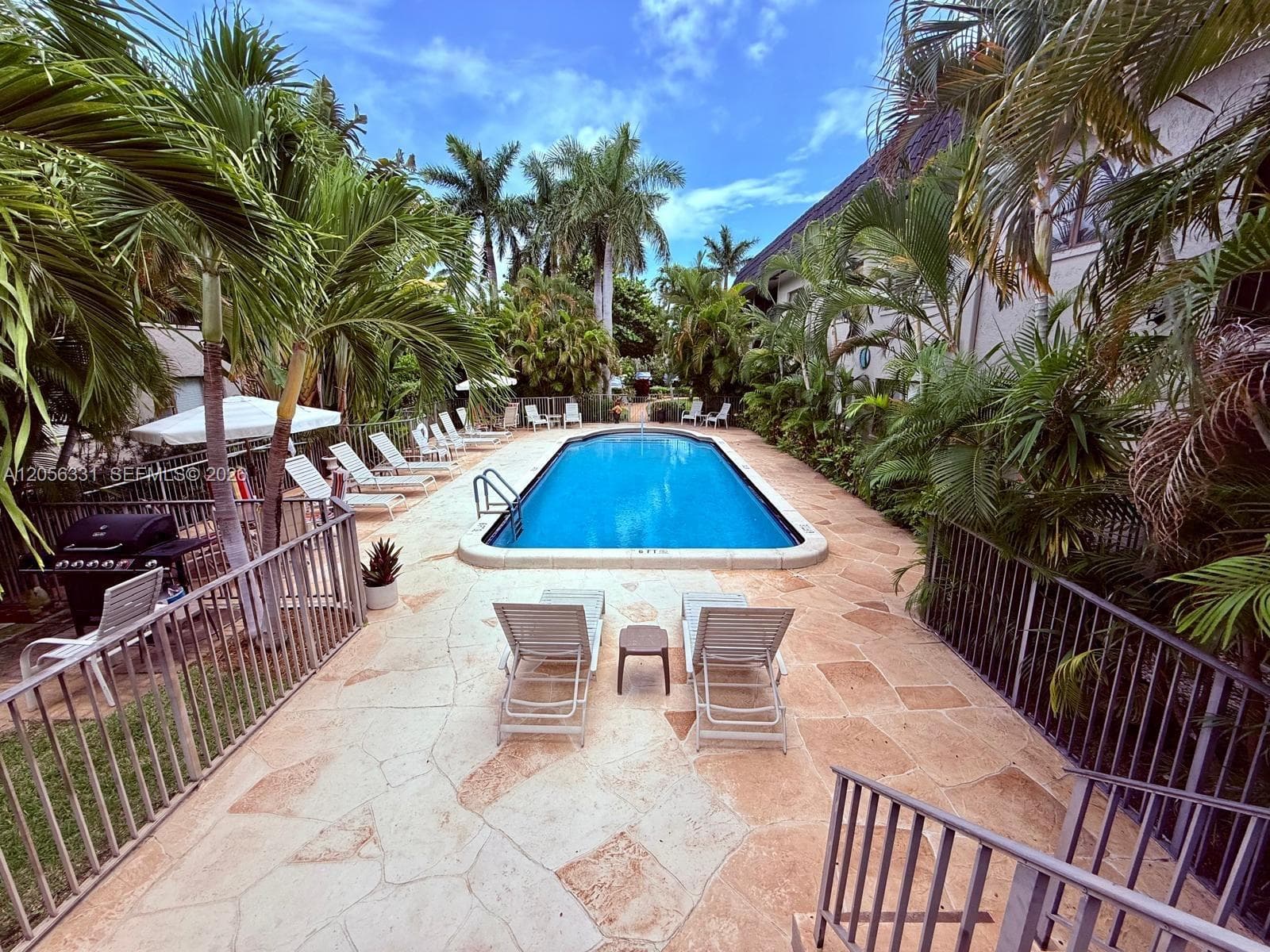 665 Enfield St # B9, Boca Raton FL 33487 photo 5