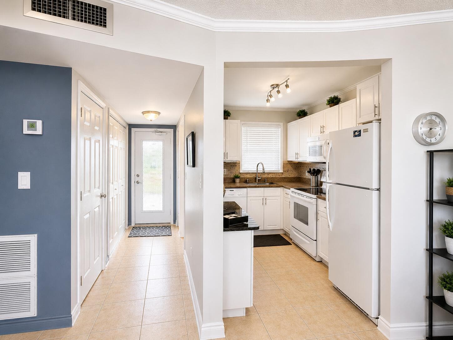 2651 SUNRISE LAKES Drive E # 310, Sunrise FL 33322