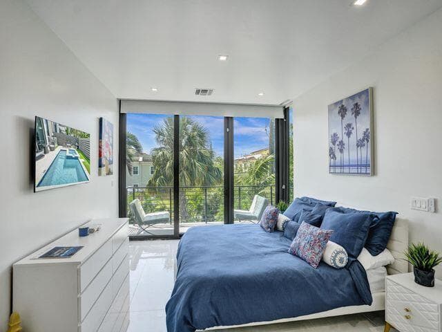 2514 NE 21ST Street # A, Fort Lauderdale FL 33305 photo 4