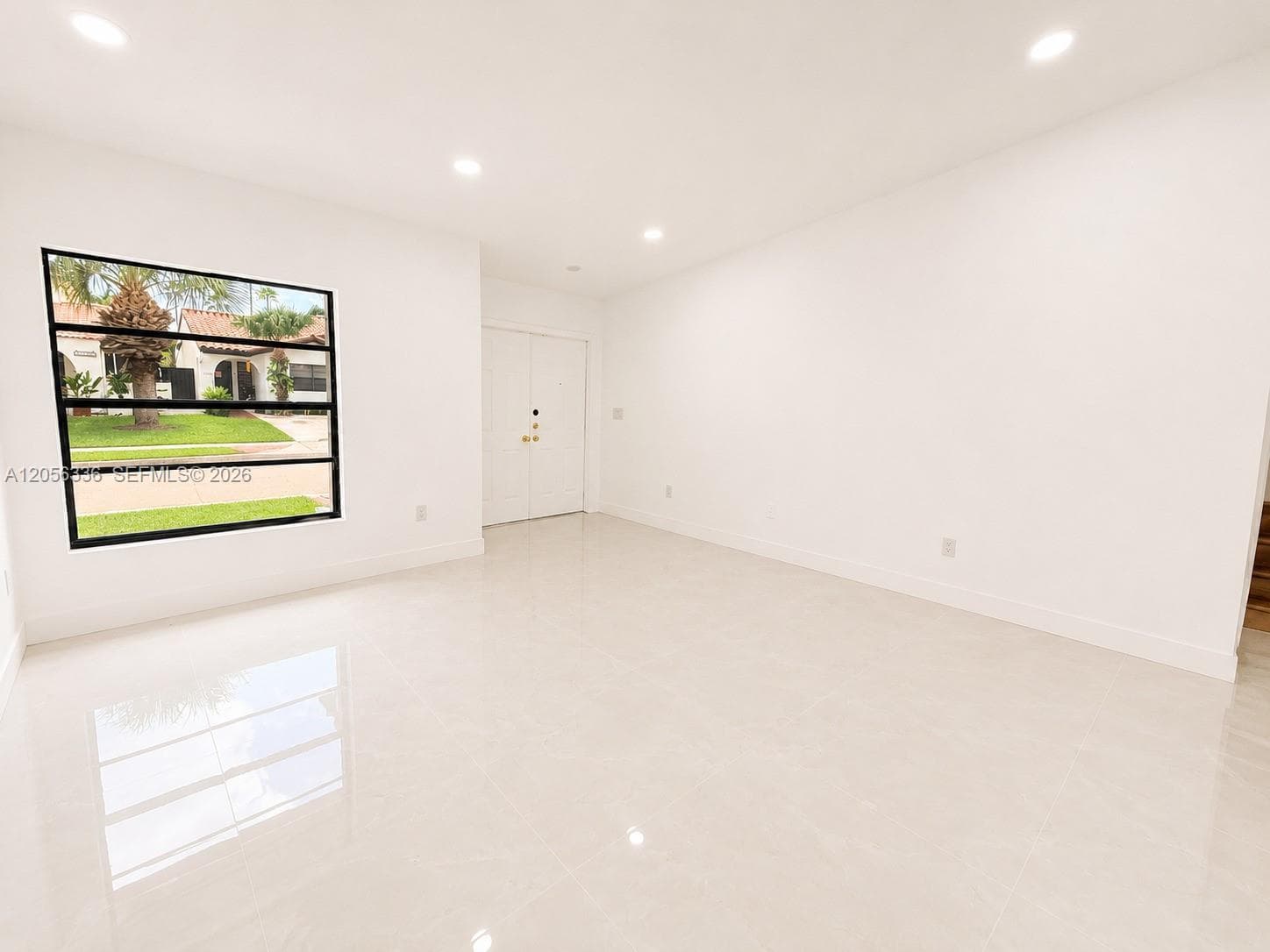 17343 NW 66th Pl, Hialeah FL 33015 photo 4
