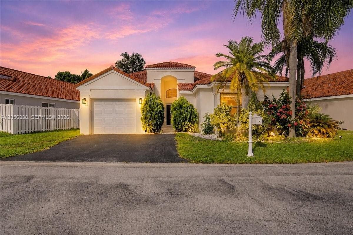 325 Somerset Way, Weston FL 33326 photo 3