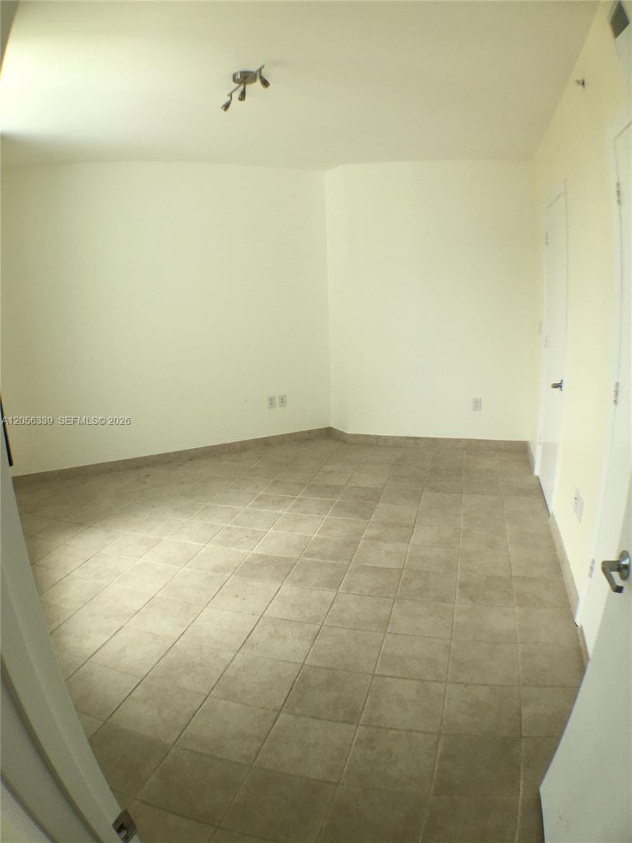350 S Miami Ave # 3612, Miami FL 33130 photo 5